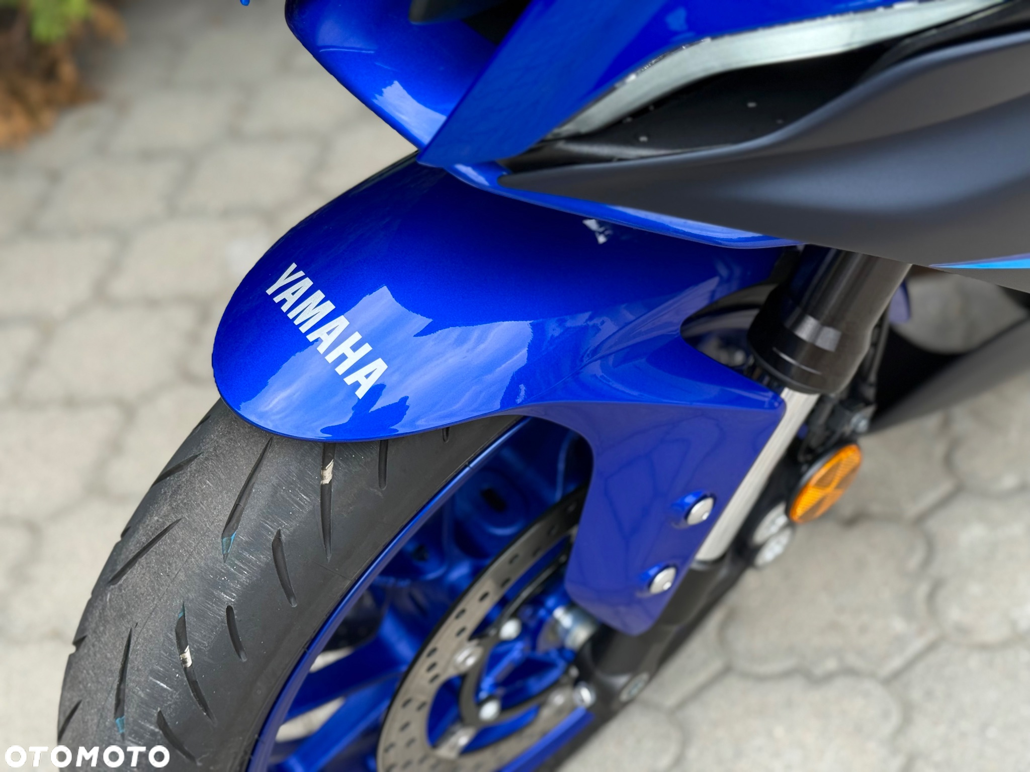 Yamaha R7 - 27