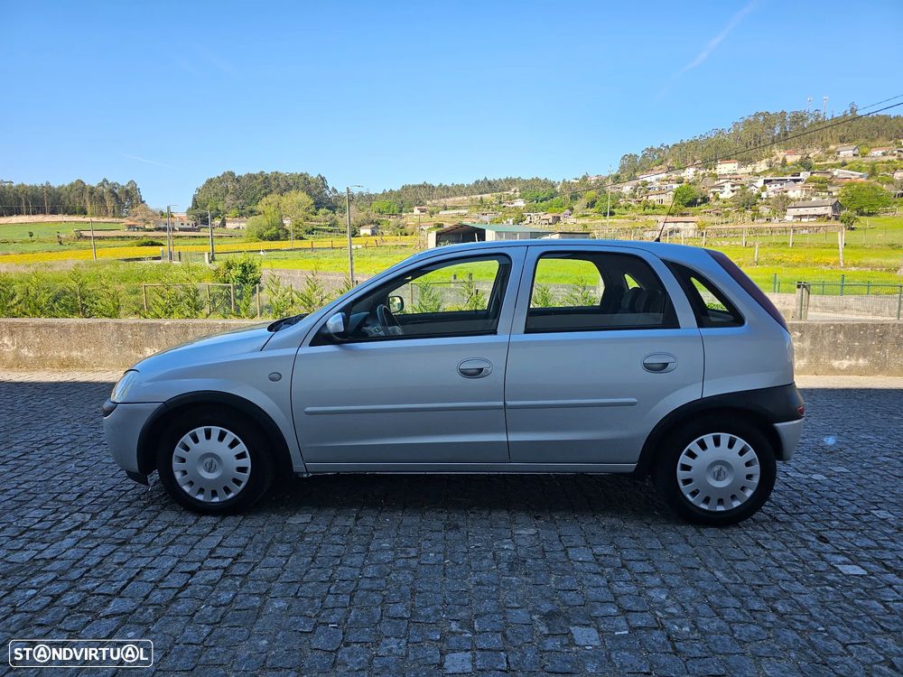 Opel Corsa 1.7 DTi 16V Confort - 4