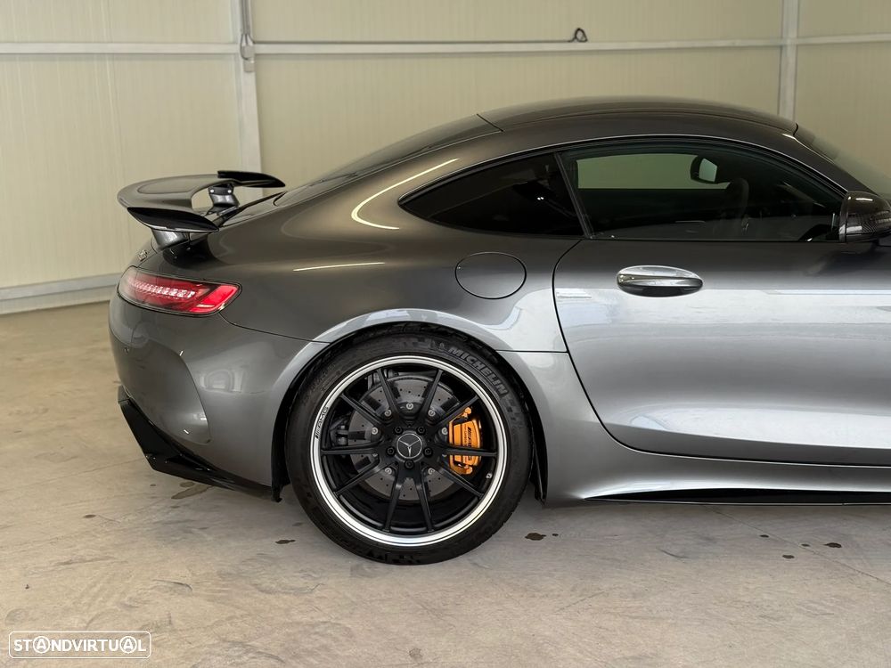 Mercedes-Benz AMG GT R - 10