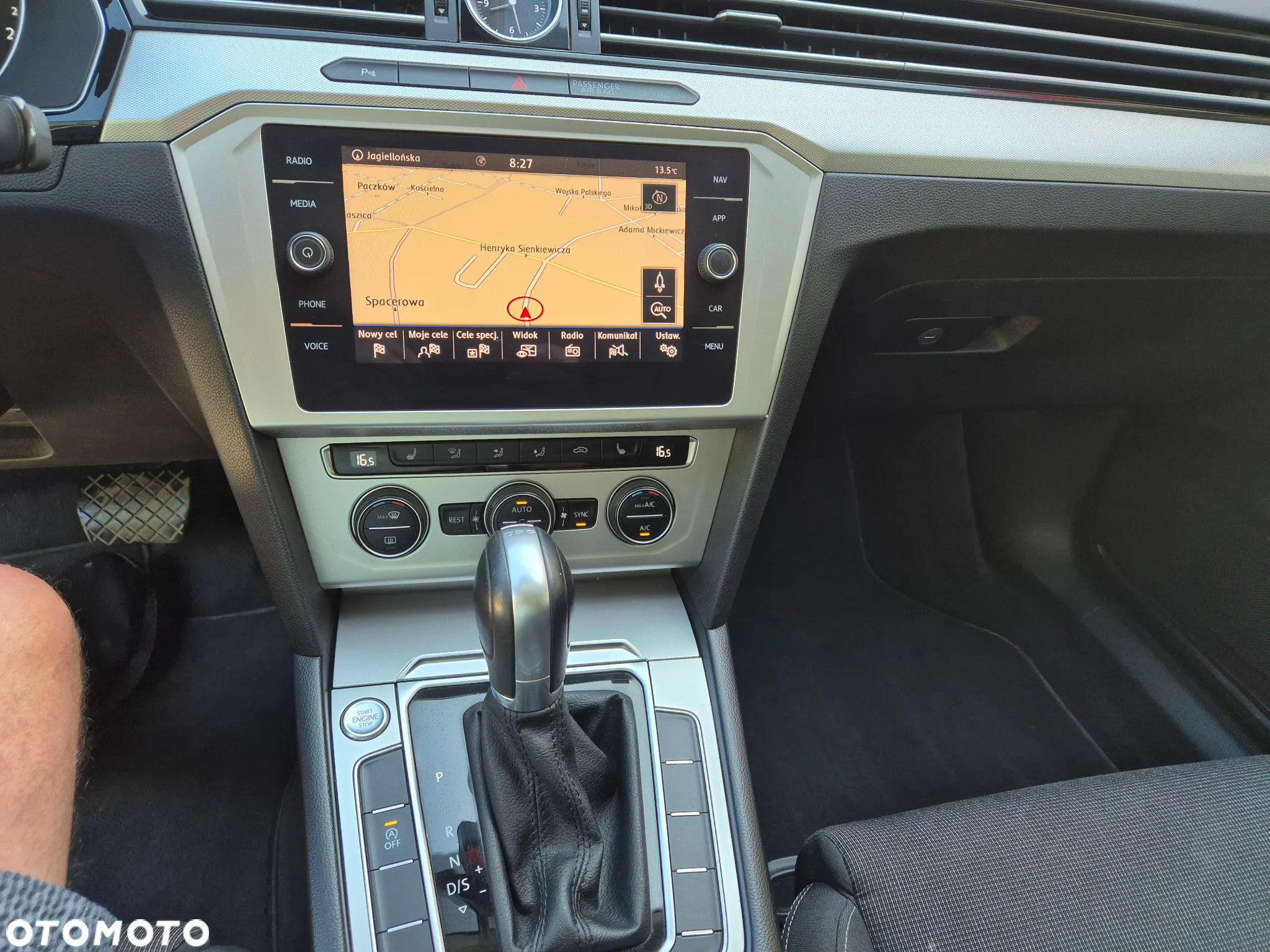 Volkswagen Passat - 13