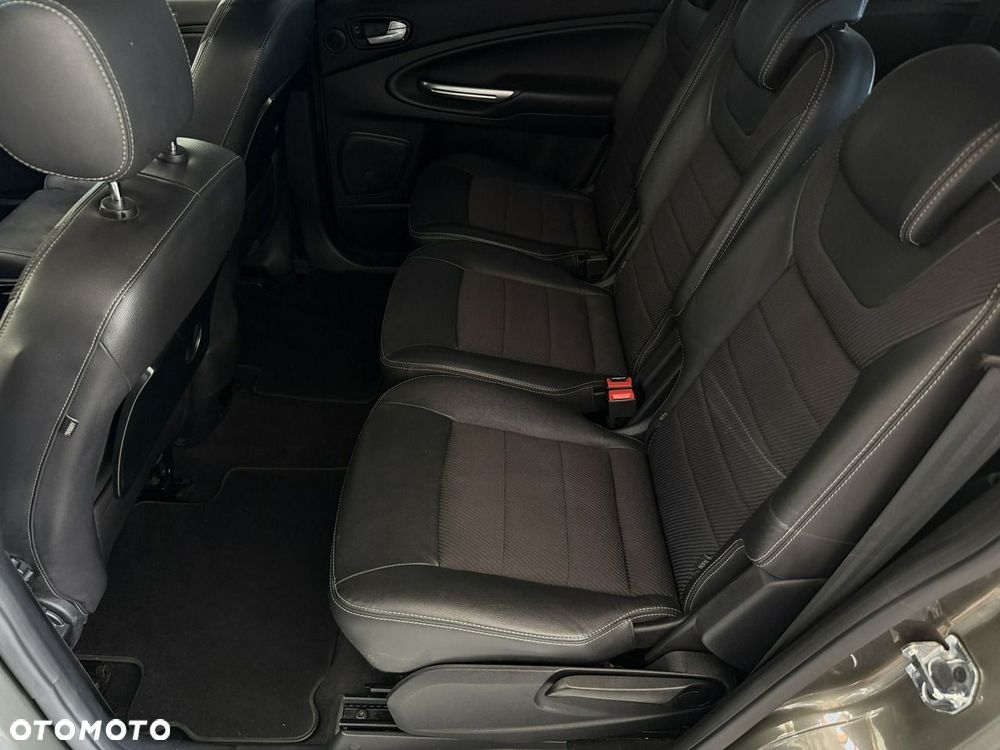 Ford S-Max 2.0 TDCi DPF Titanium X - 21