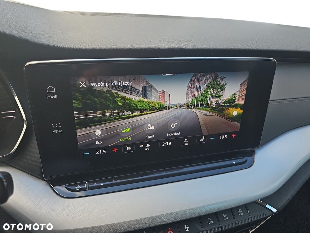 Skoda Octavia 2.0 TDI Ambition DSG - 35