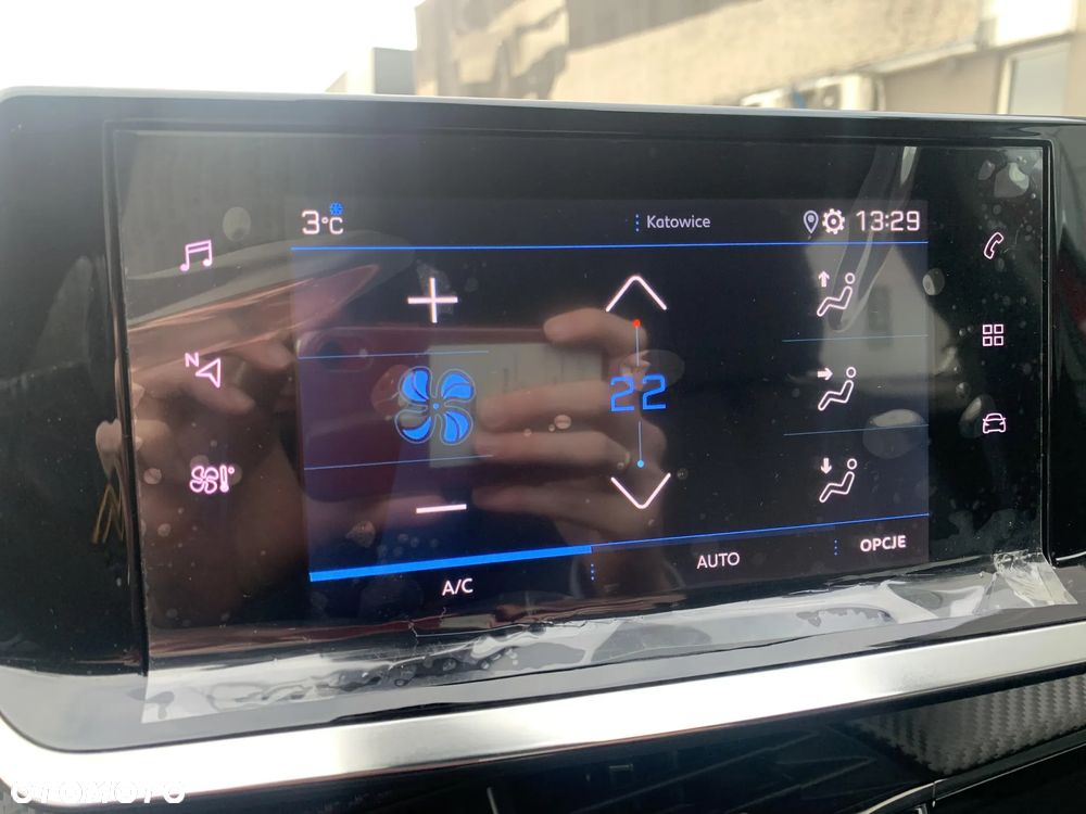 Peugeot 2008 PureTech 130 Allure S&S EAT8 - 14