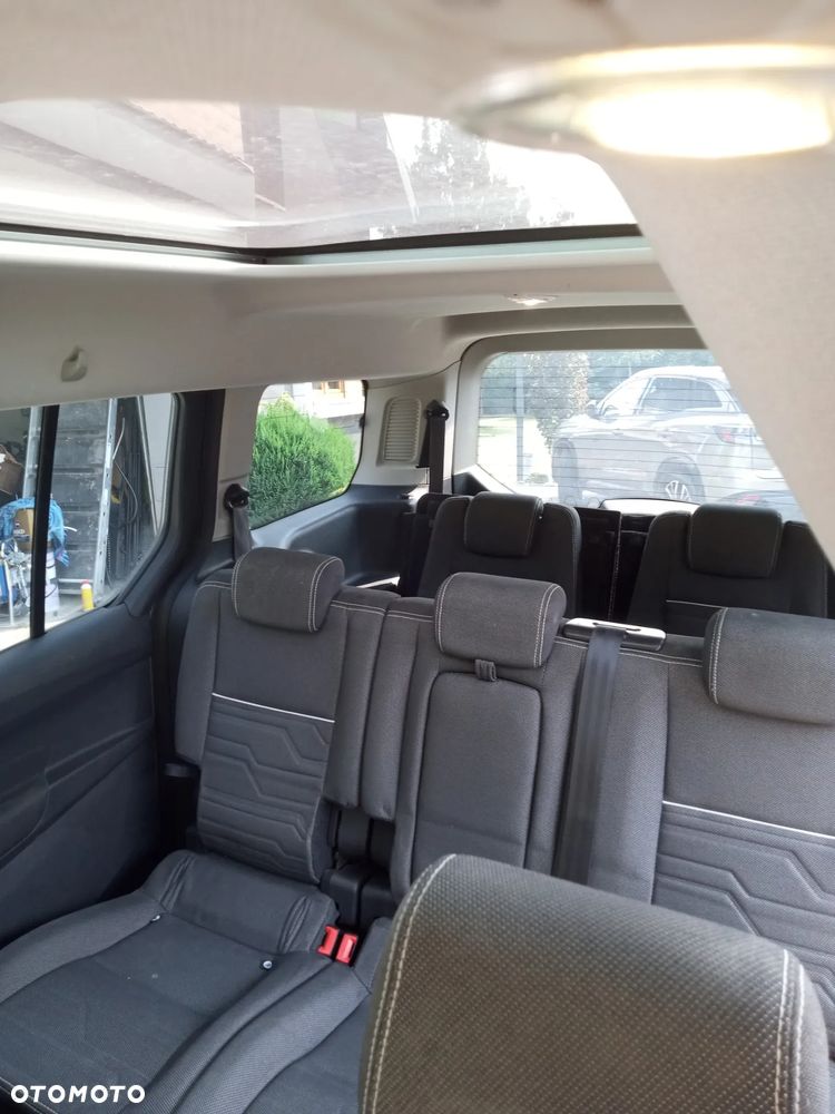 Ford Tourneo Connect 1.6 EcoBoost Titanium - 11