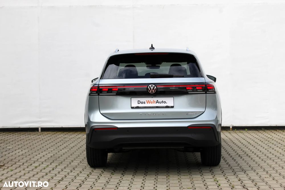 Volkswagen Tiguan - 8