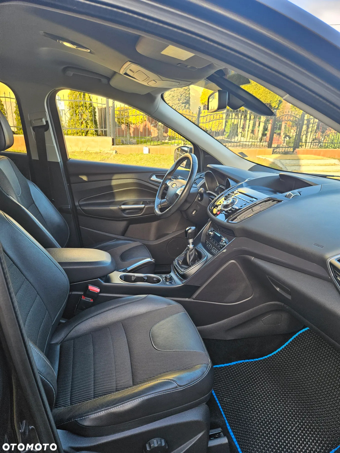 Ford Kuga - 10