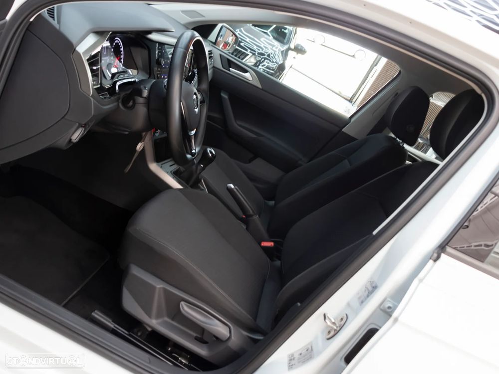 VW Polo 1.0 Confortline - 16
