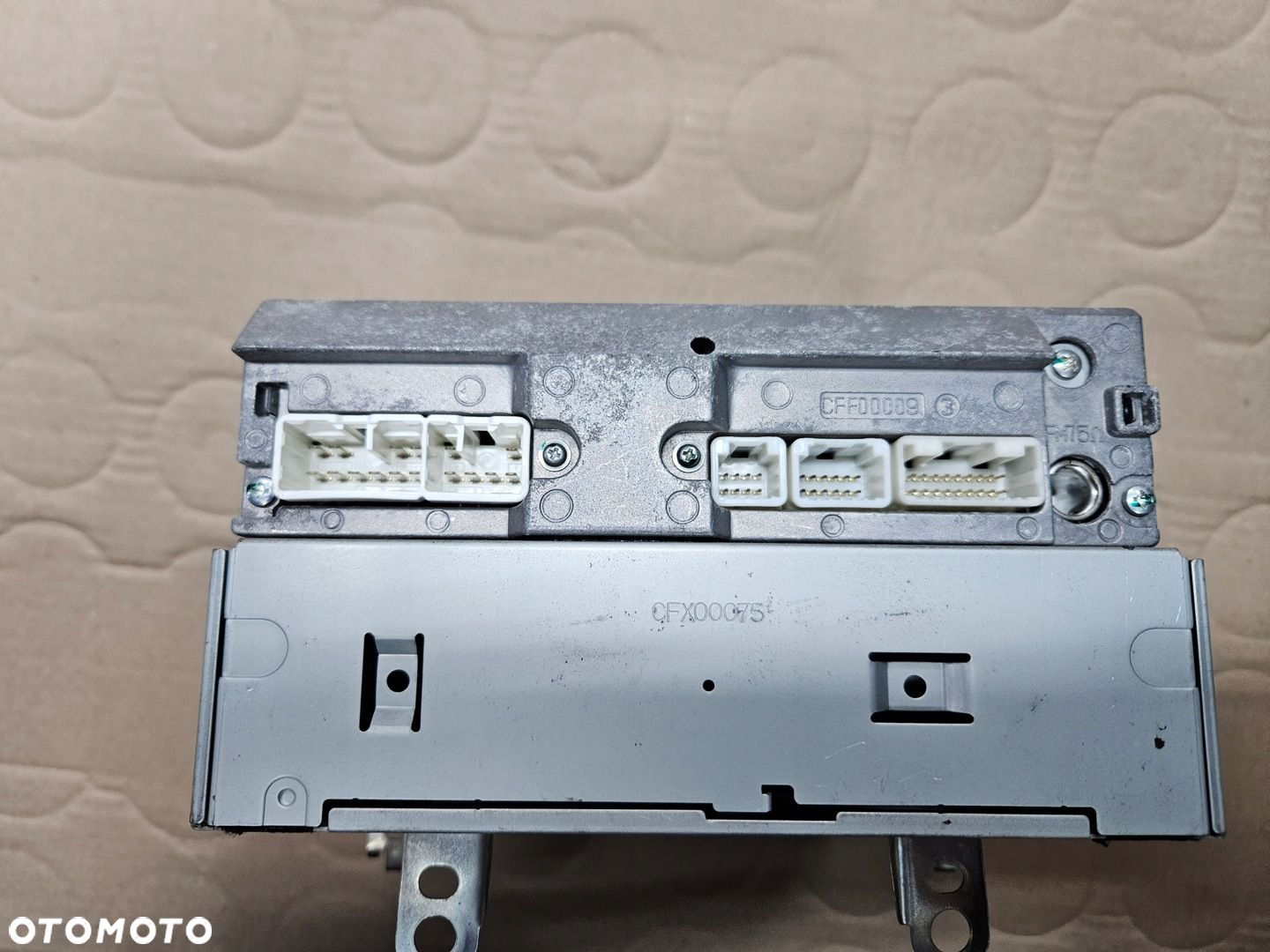 TOYOTA COROLLA E12 04-06 LIFT RADIO CD - 3