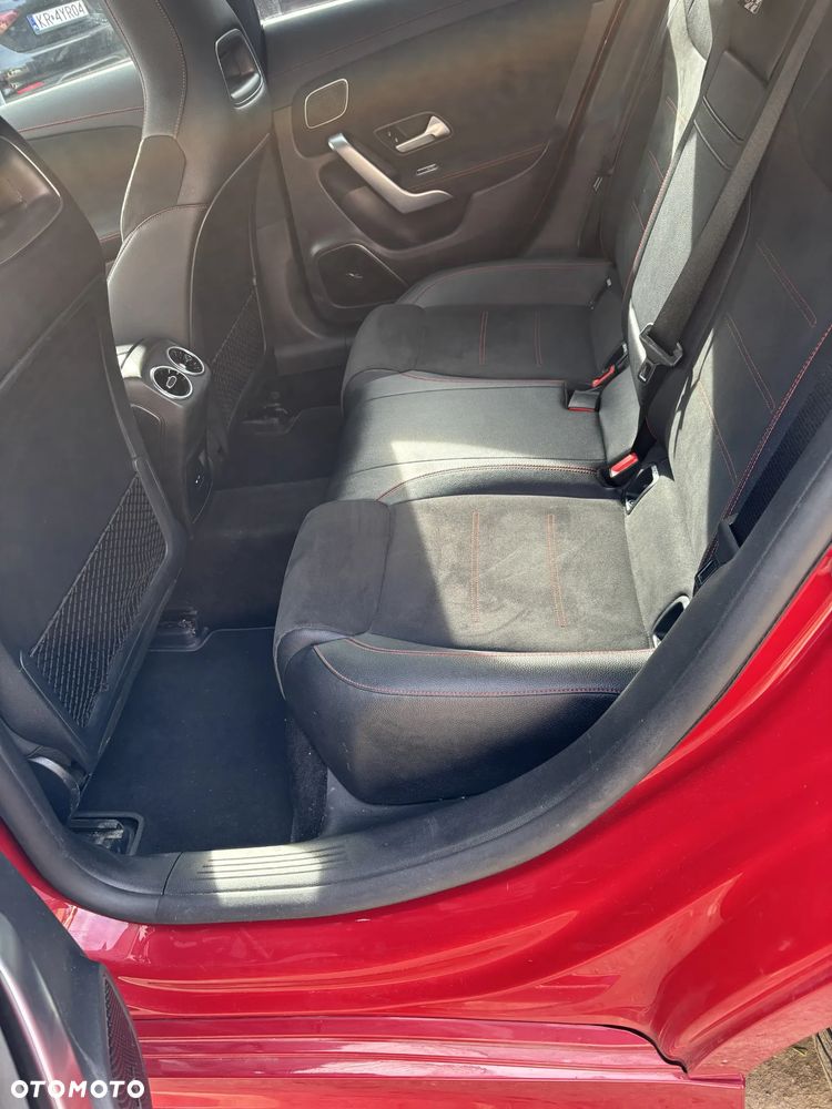 Mercedes-Benz CLA 250 4Matic 7G-DCT AMG Line - 18