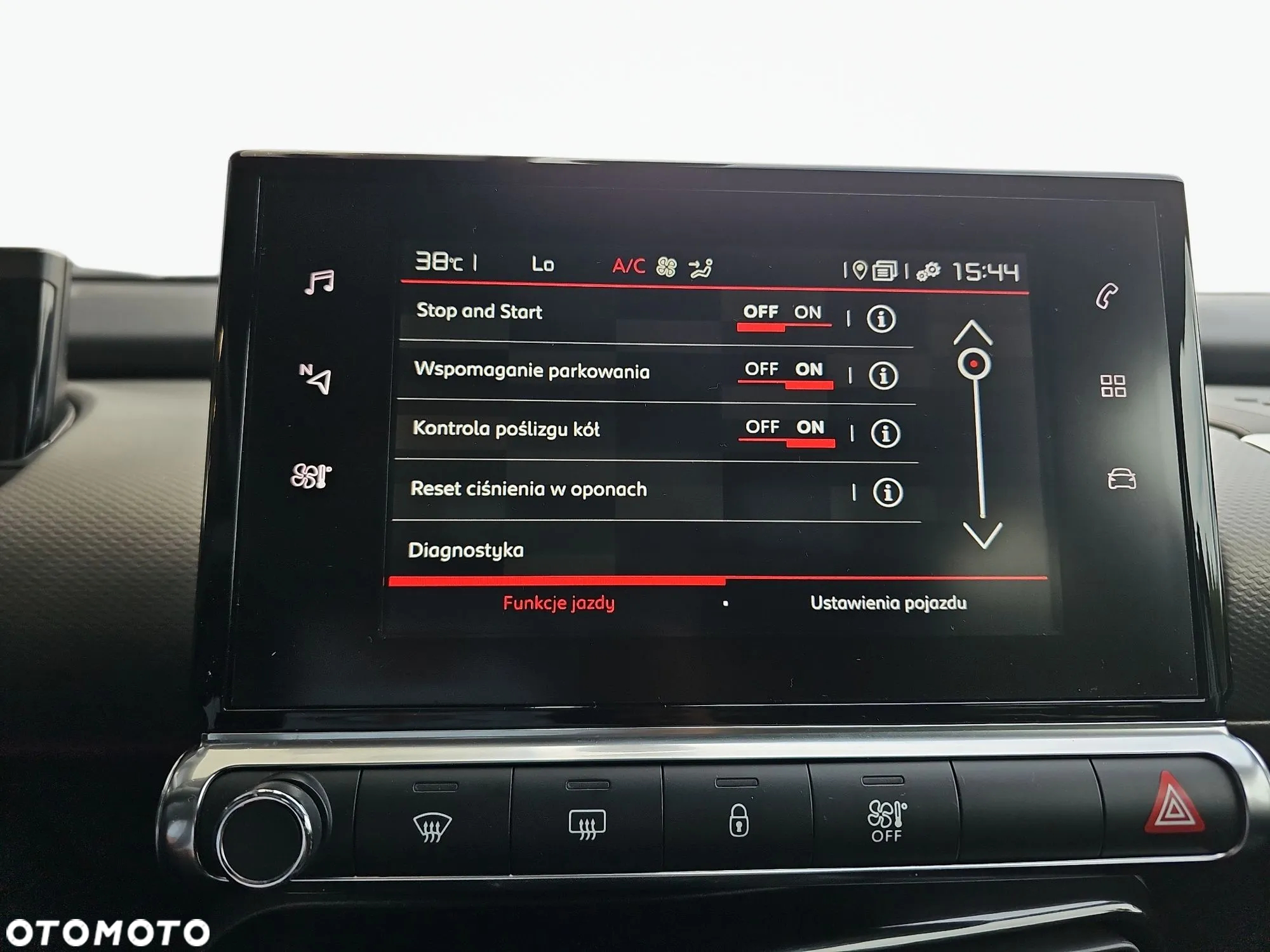 Citroën C4 Cactus 1.2 PureTech Shine S&S EAT6 - 26
