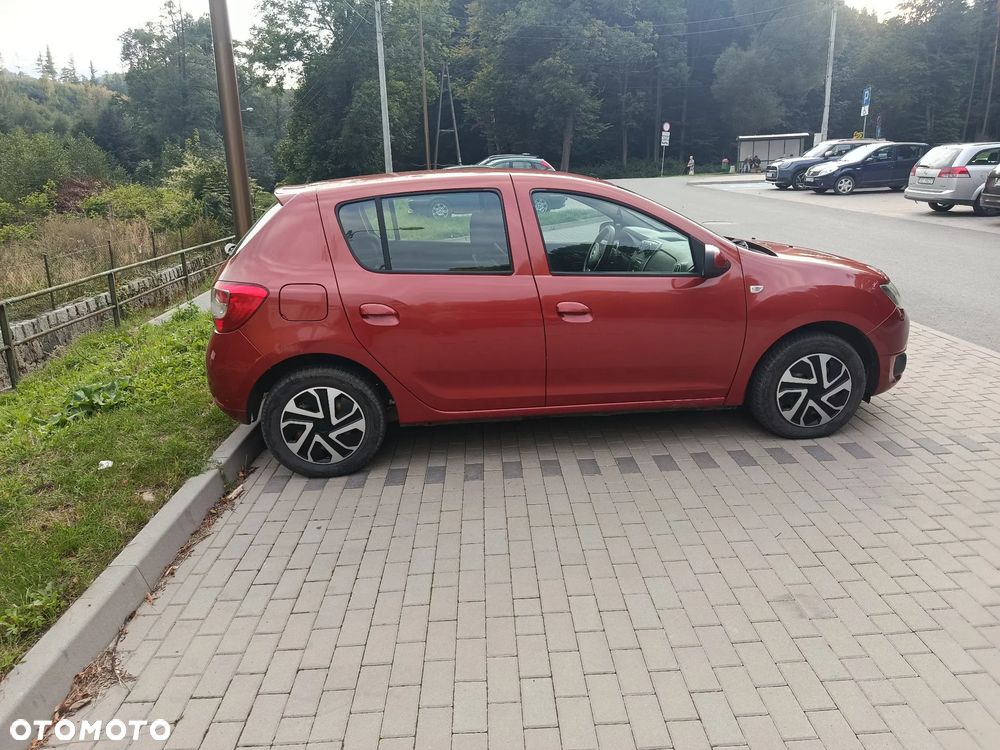 Dacia Sandero 1.2 16V Laureate - 1