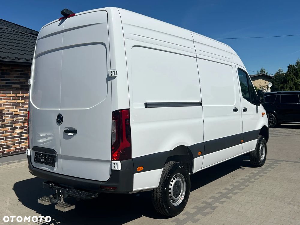 Mercedes-Benz Sprinter - 3