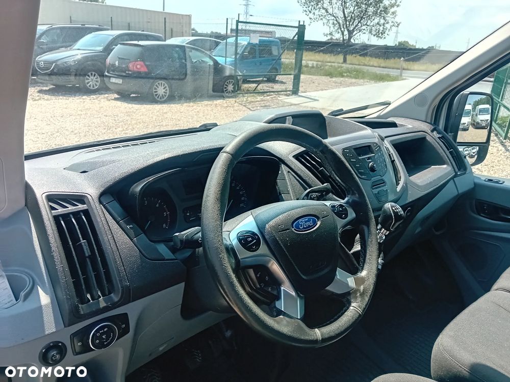 Ford Transit - 18