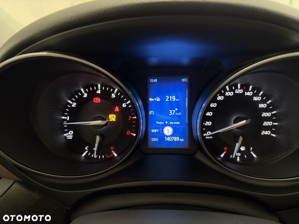 Toyota Avensis - 19