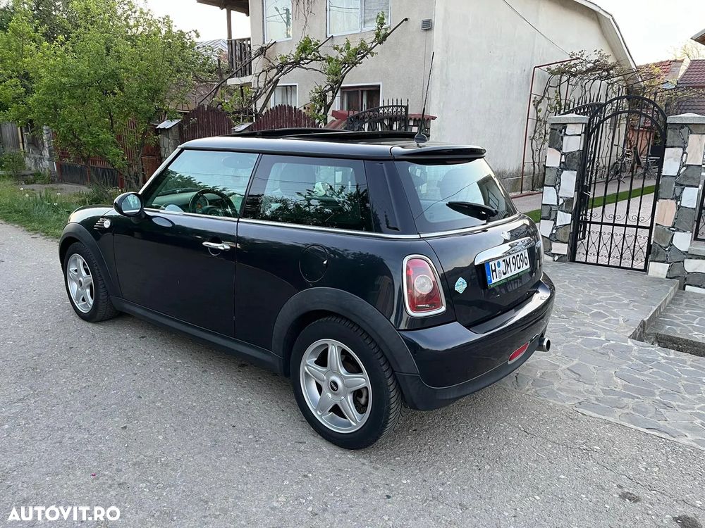 Mini Cooper Cabrio - 2