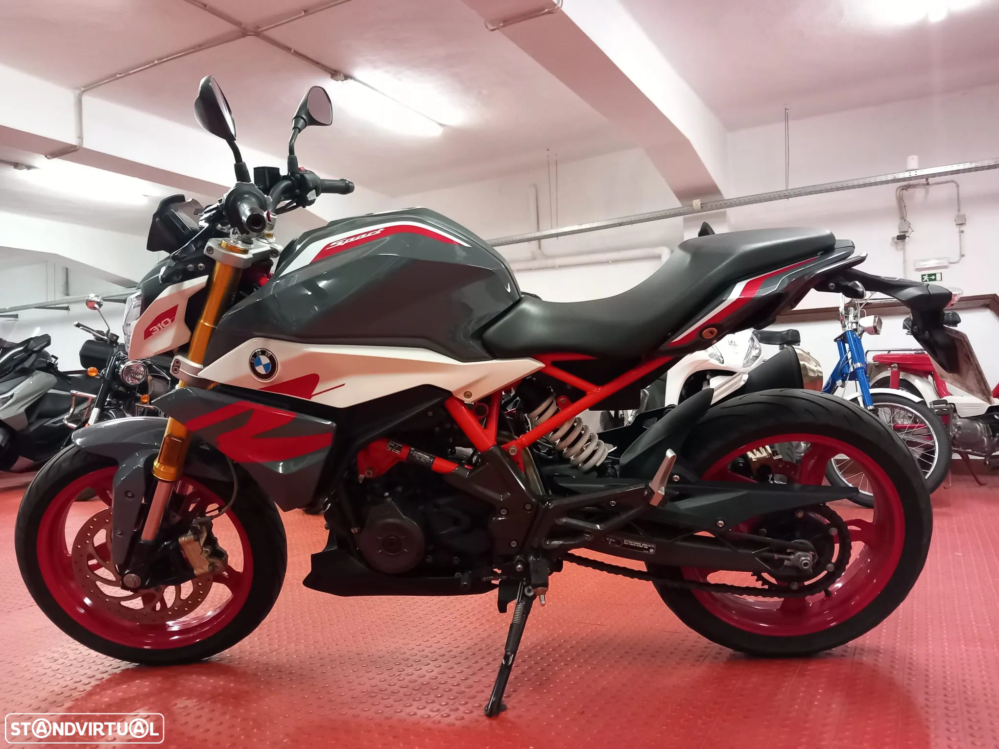 BMW G 310 R 2022 - 14