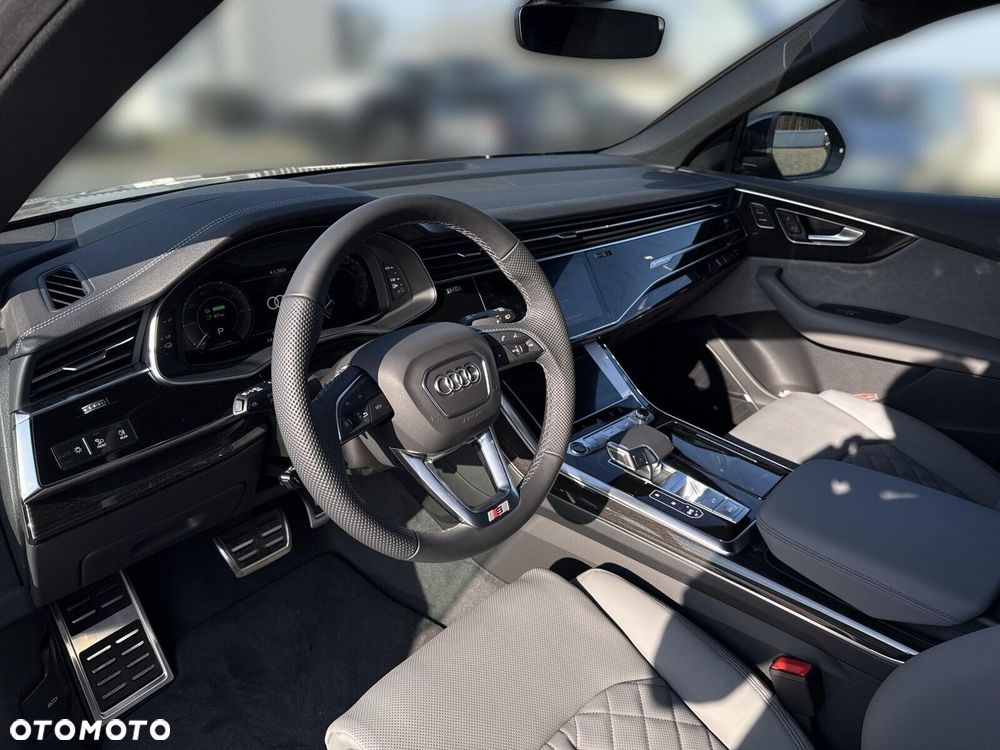 Audi Q8 - 11