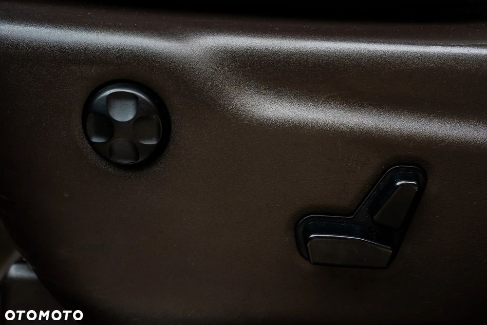 Jeep Grand Cherokee 3.0 CRD Overland Summit - 25