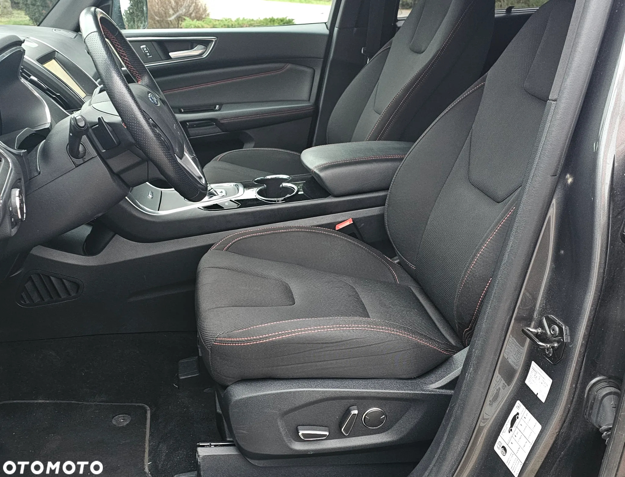 Ford S-Max - 14
