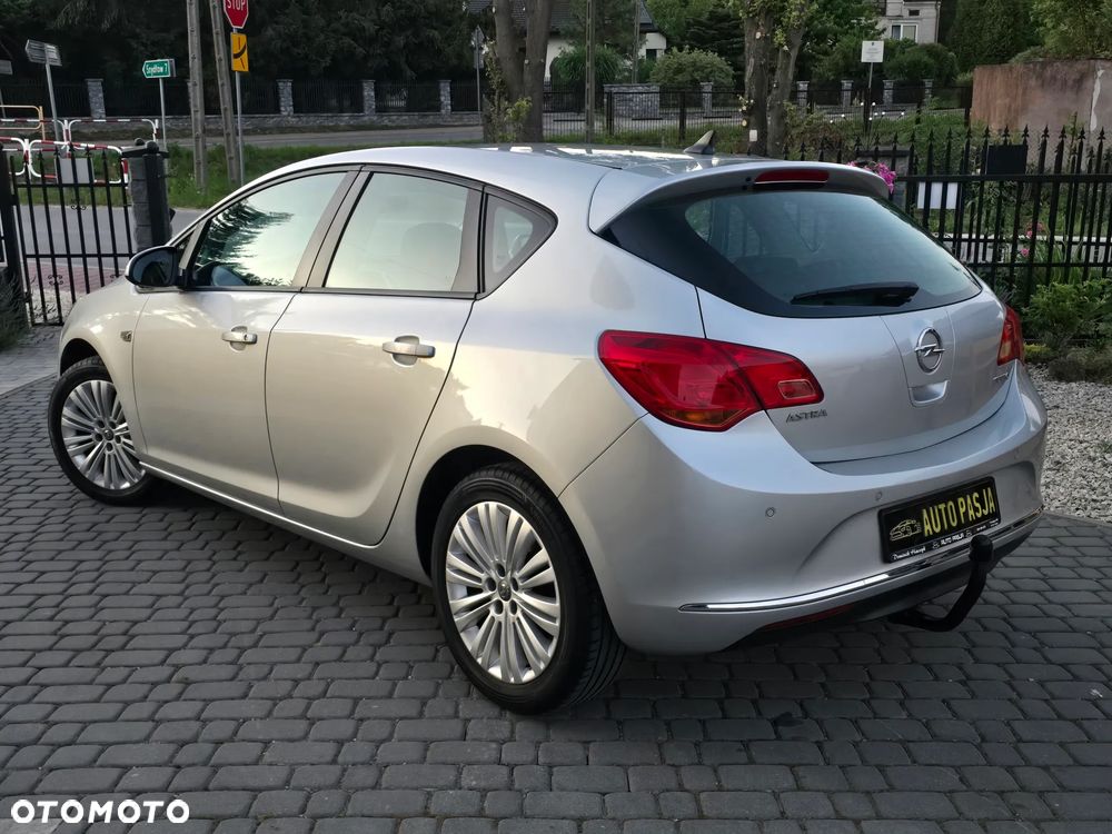 Opel Astra 1.4 Turbo Cosmo - 14