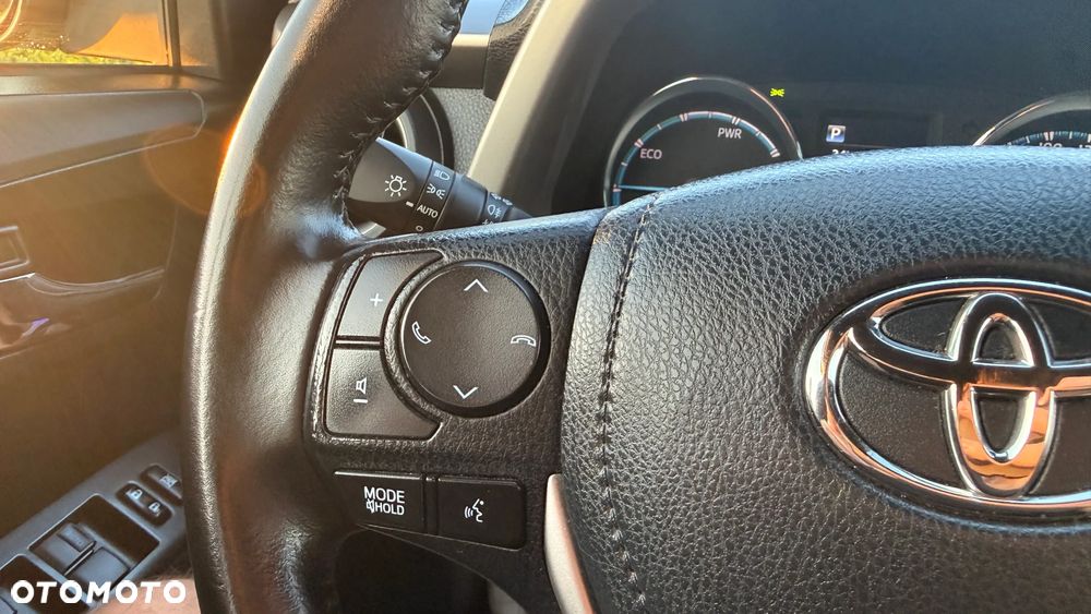 Toyota RAV4 Hybrid Premium 4x2 - 32
