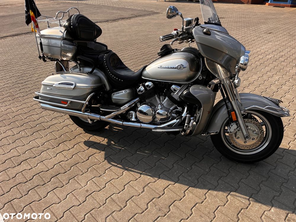Yamaha Venture - 1