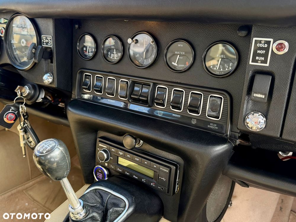 Jaguar E-Type - 13