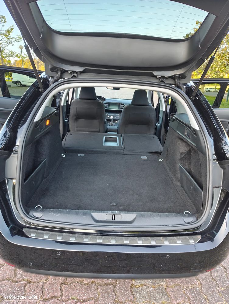 Peugeot 308 SW BlueHDi 120 Stop & Start Style - 19