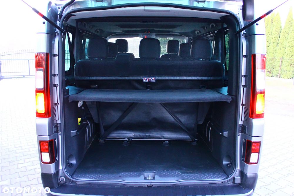 Renault Trafic 2.0 dCi - 31