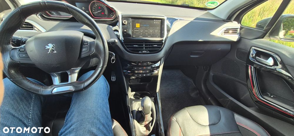 Peugeot 2008 PureTech 110 Stop&Start GT-Line Edition - 17