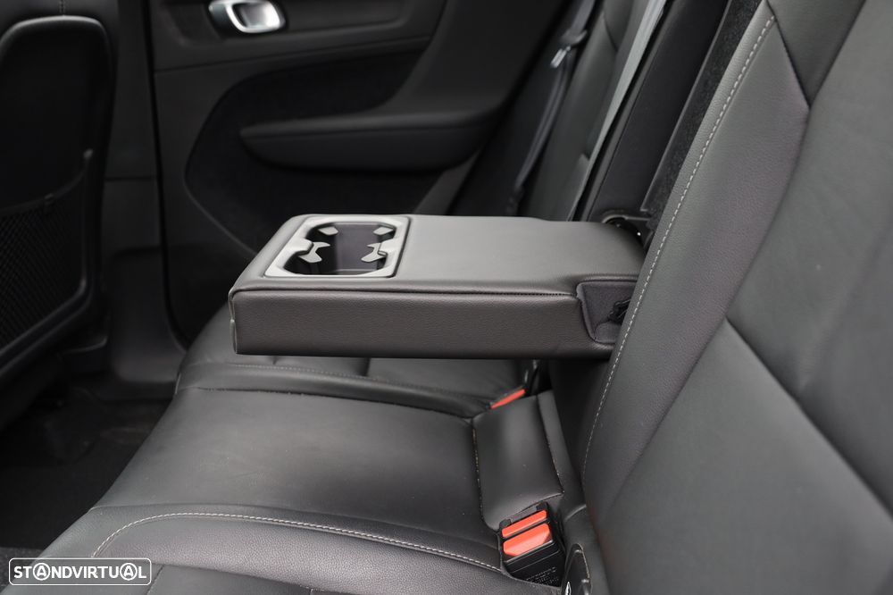 Volvo XC 40 2.0 B4 Inscription - 14