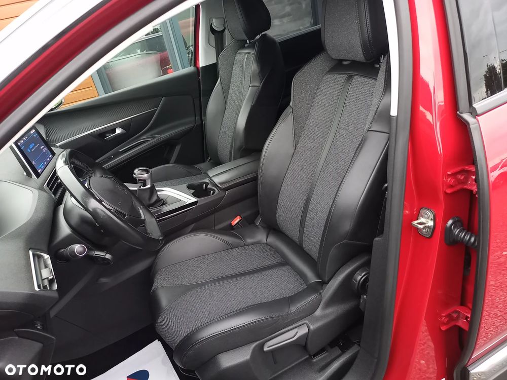 Peugeot 5008 2020