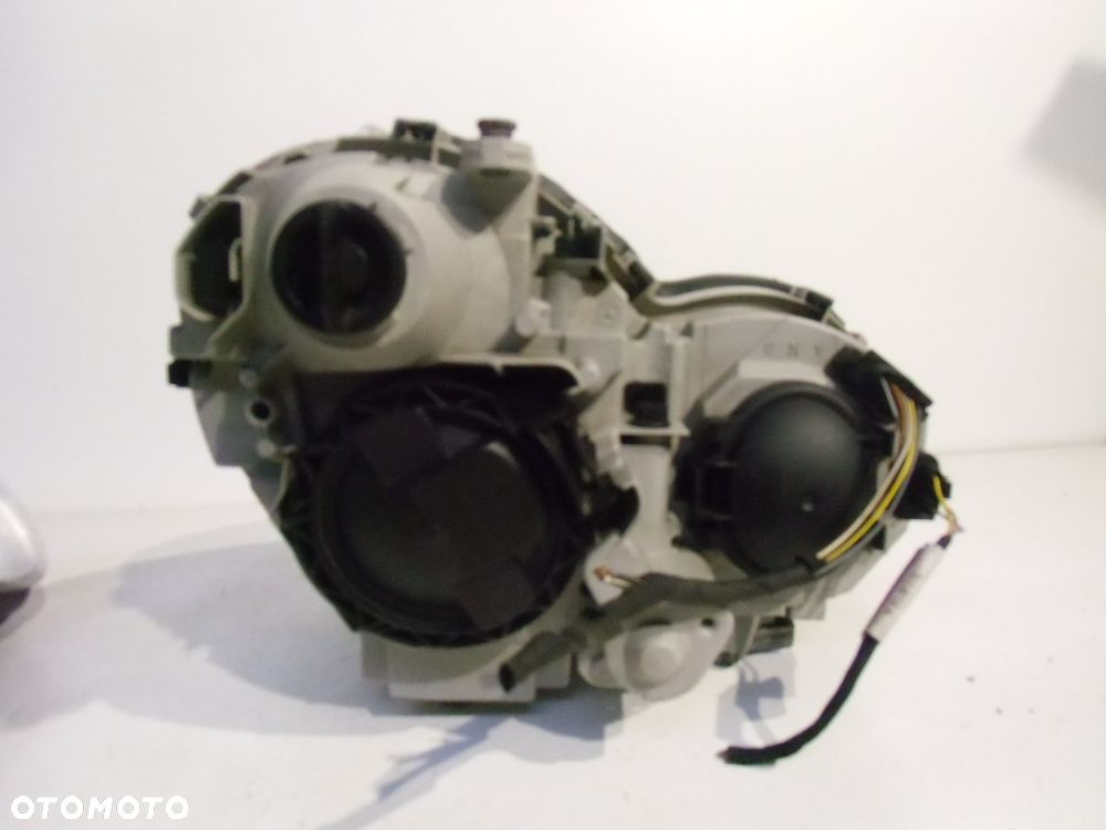 LAMPA LAMPY REFLEKTOR XENON MERCEDES W203 00 - 04'' KOMPLET - 7