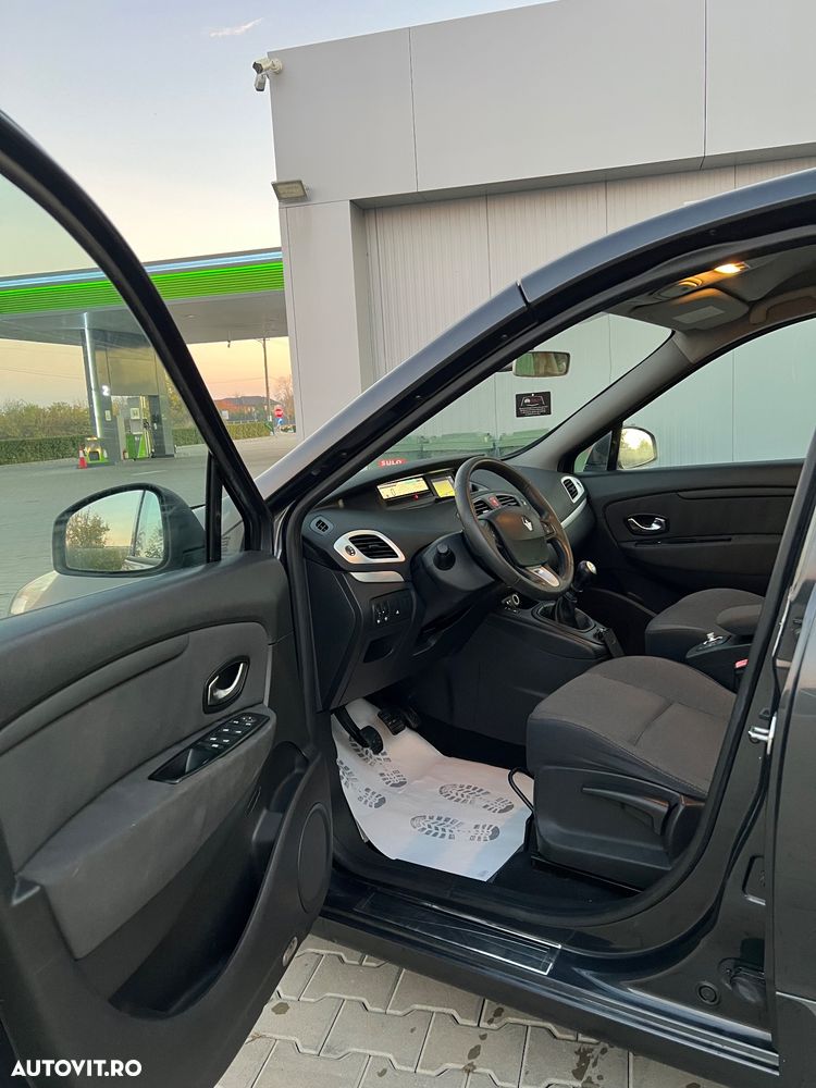 Renault Scenic 1.5dCi Authentique - 21