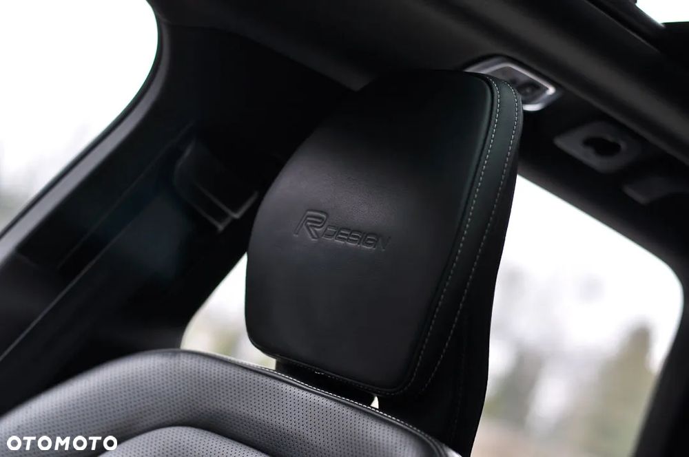 Volvo XC 60 T8 Plug-In Hybrid AWD R-Design - 21