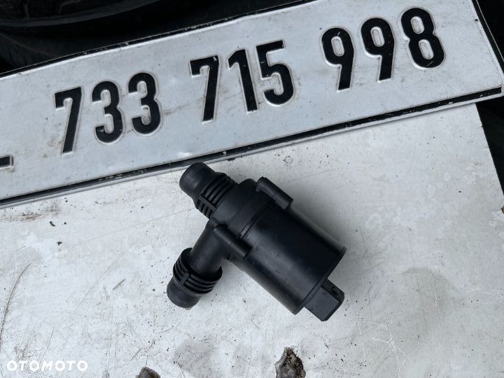 Pompa wody dodatkowa Pierburg Bmw e60 - 1