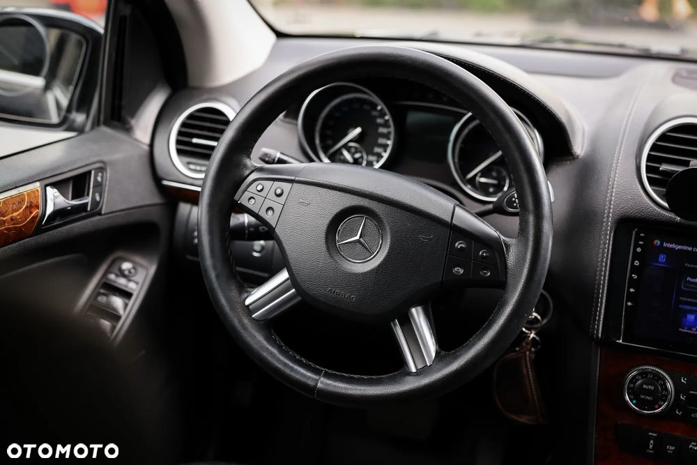 Mercedes-Benz GL 320 CDI - 12
