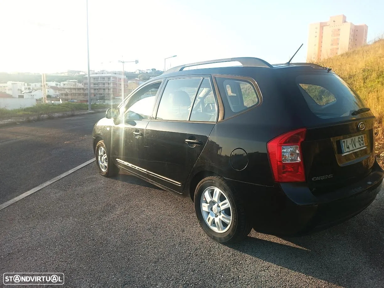 Kia Carens 2.0 CRDi EX - 6