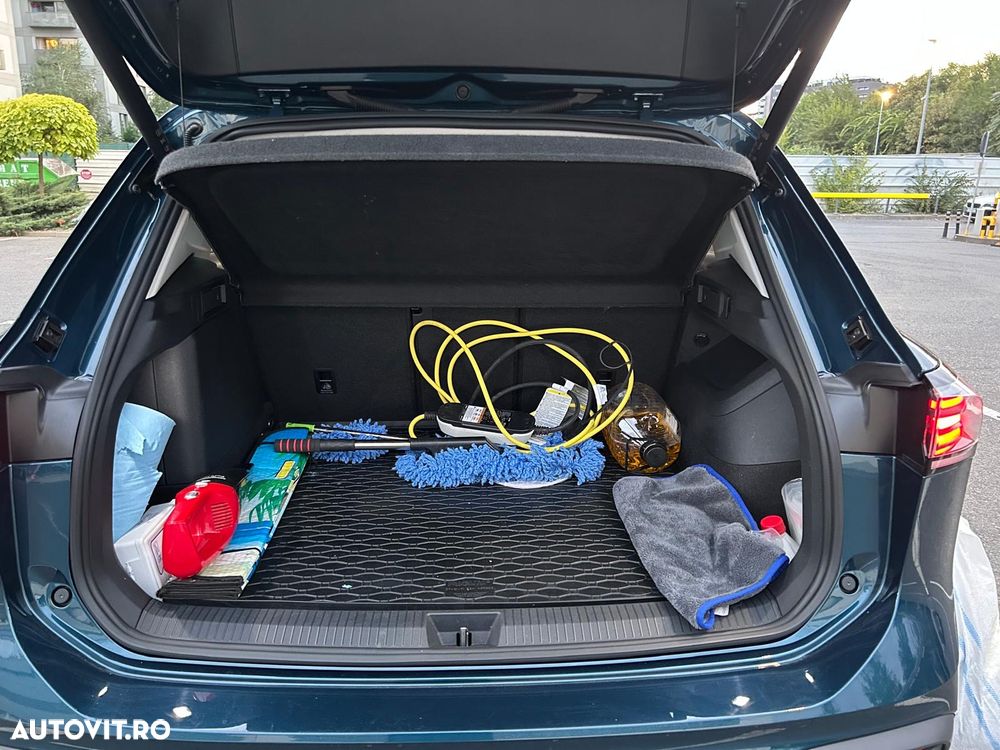 Volkswagen Tiguan - 10