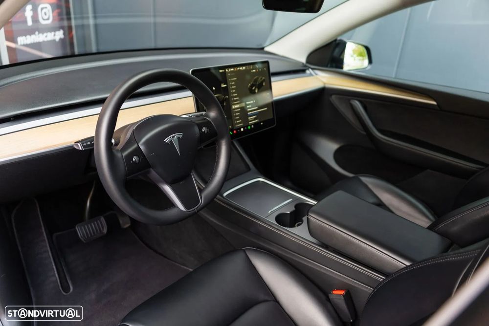 Tesla Model Y RWD - 9