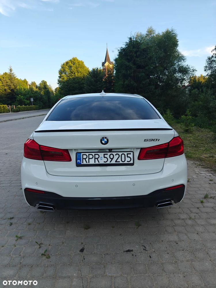 BMW Seria 5 530i M Sport sport - 22