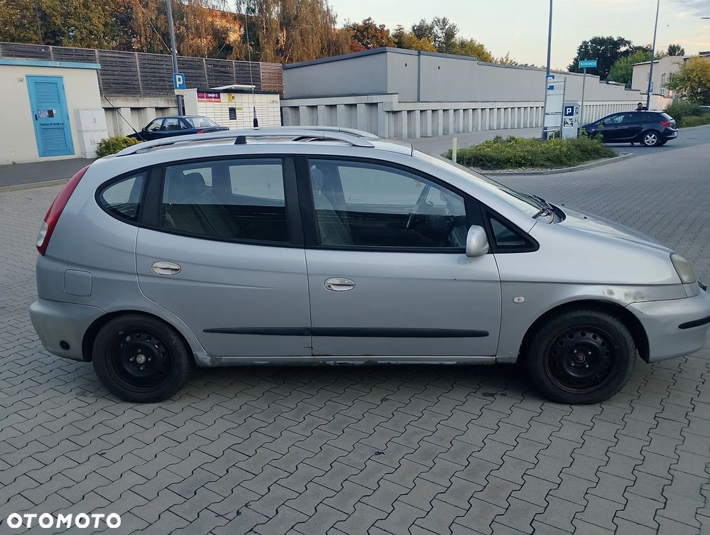 Chevrolet Rezzo 1.6 16V SX / Comfort - 4