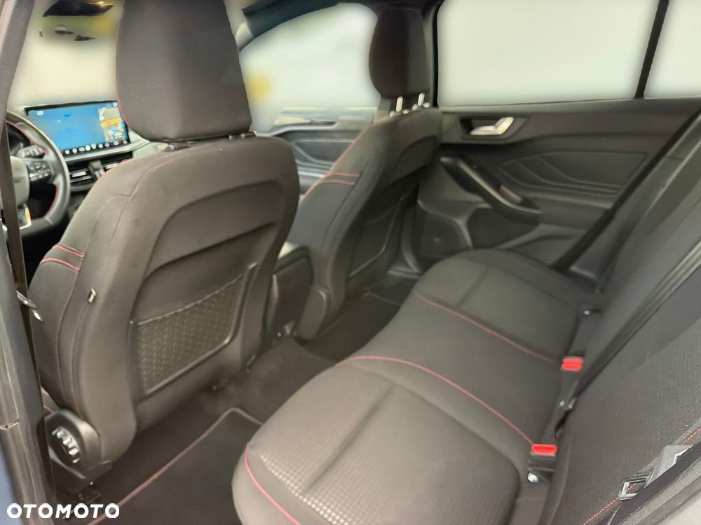Ford Focus - 12