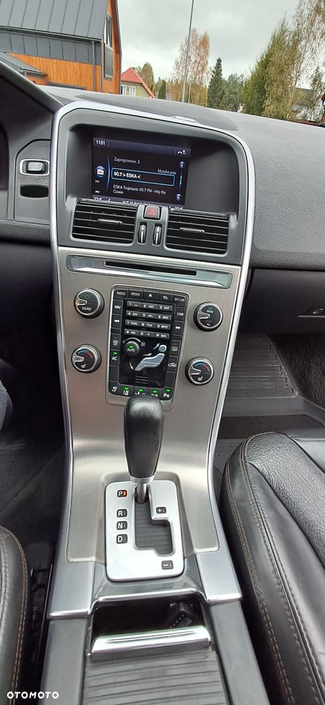 Volvo XC 60 3.2 AWD Summum - 17