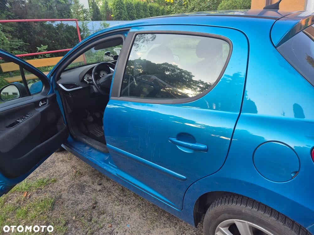 Peugeot 207 - 2