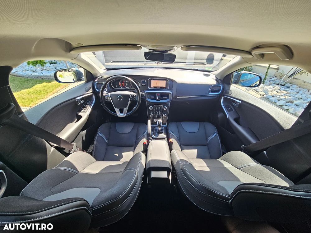 Volvo V40 - 18