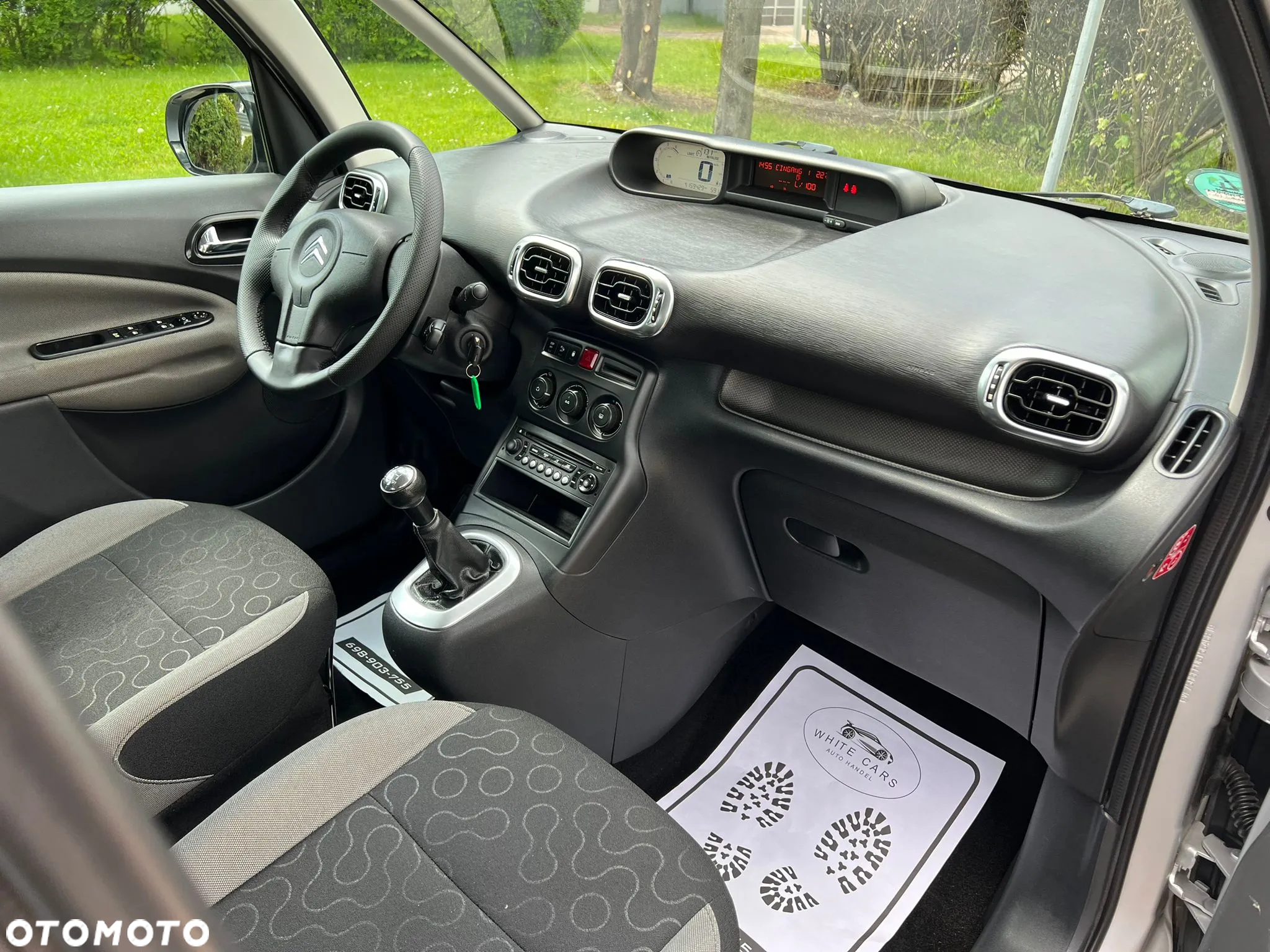 Citroën C3 Picasso 1.4i Exclusive - 25