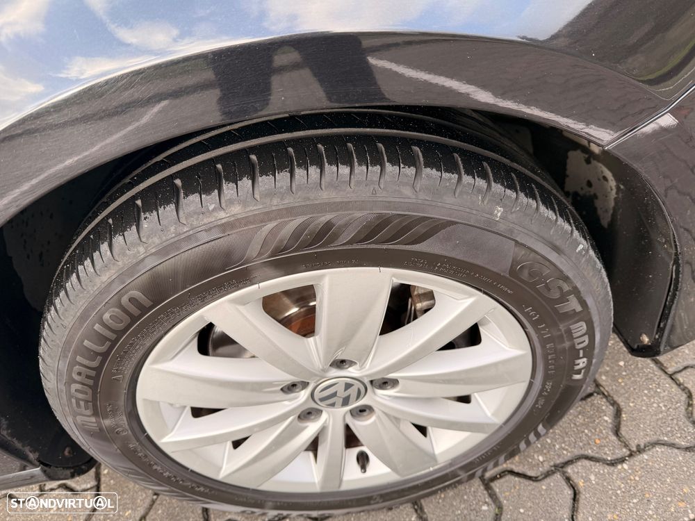 VW Passat Variant 2.0 TDi Comfortline - 9