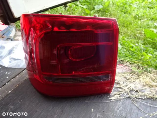 Lewa tylna lampa Volkswagen Touran II - 2