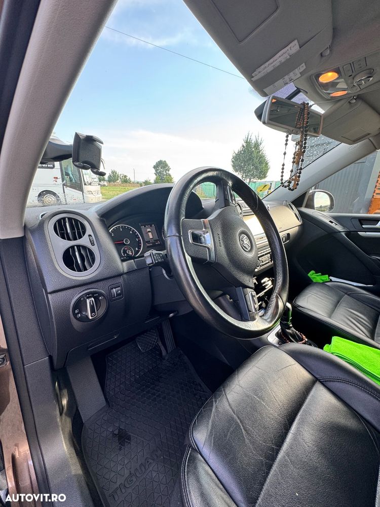 Volkswagen Tiguan 2.0 TDI DPF 4Motion BlueMotion Technology DSG Cup Sport & Style - 12